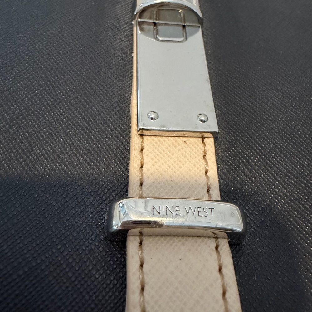 Nine West Beige and Black Handbag Size OS - Picture 9 of 9